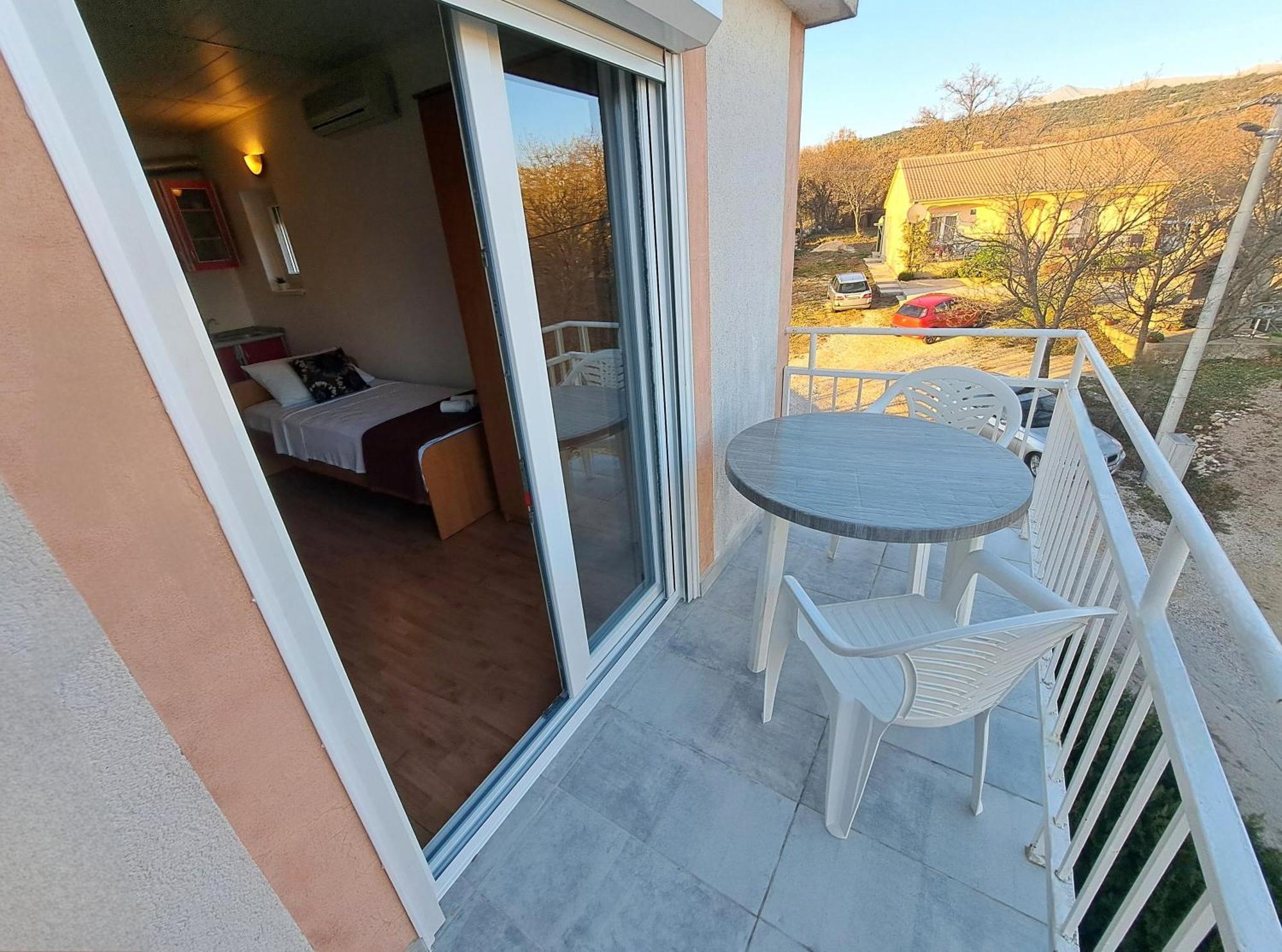 Apartments Maruna Maslenica Ngoại thất bức ảnh