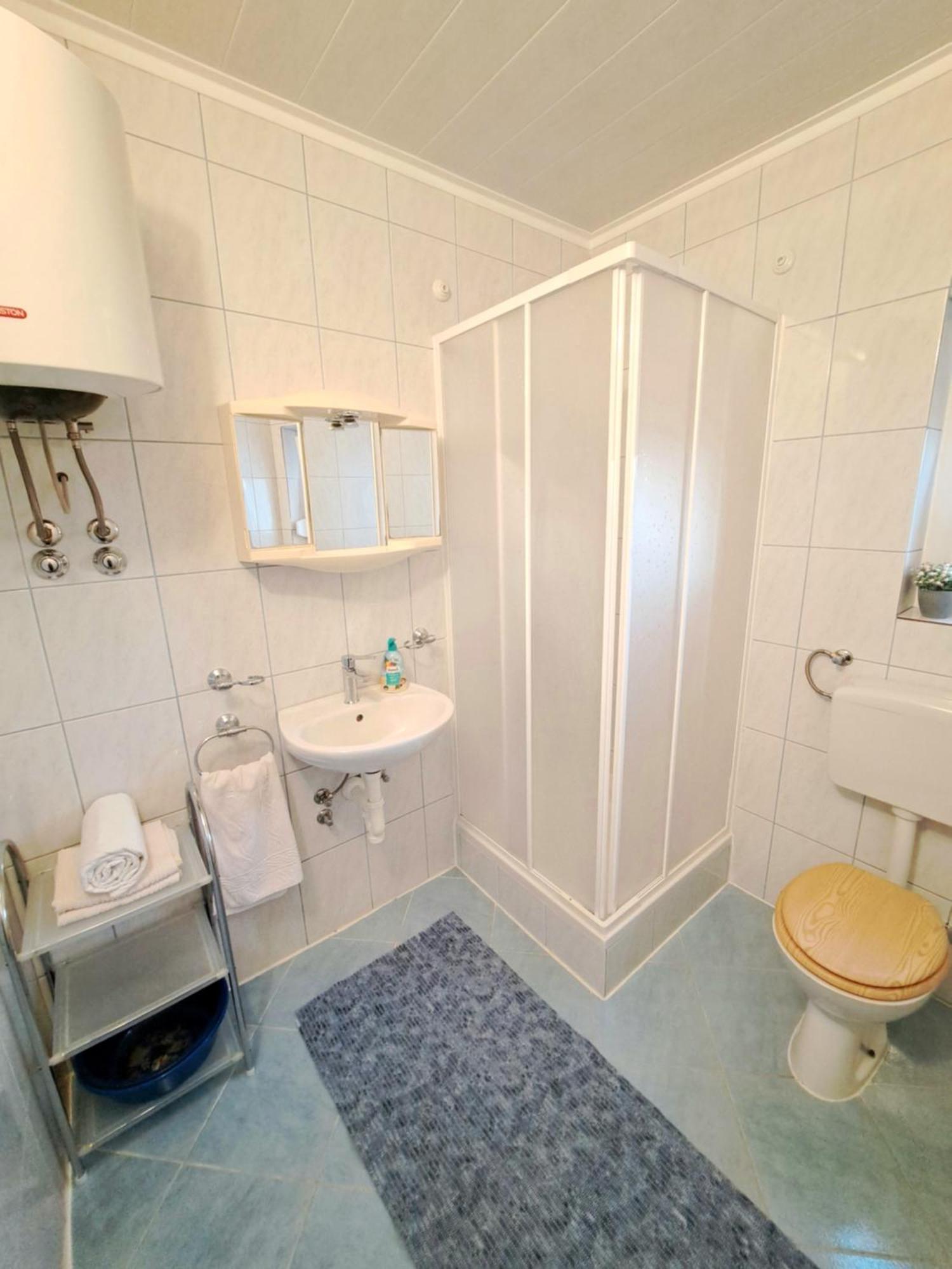 Apartments Maruna Maslenica Ngoại thất bức ảnh